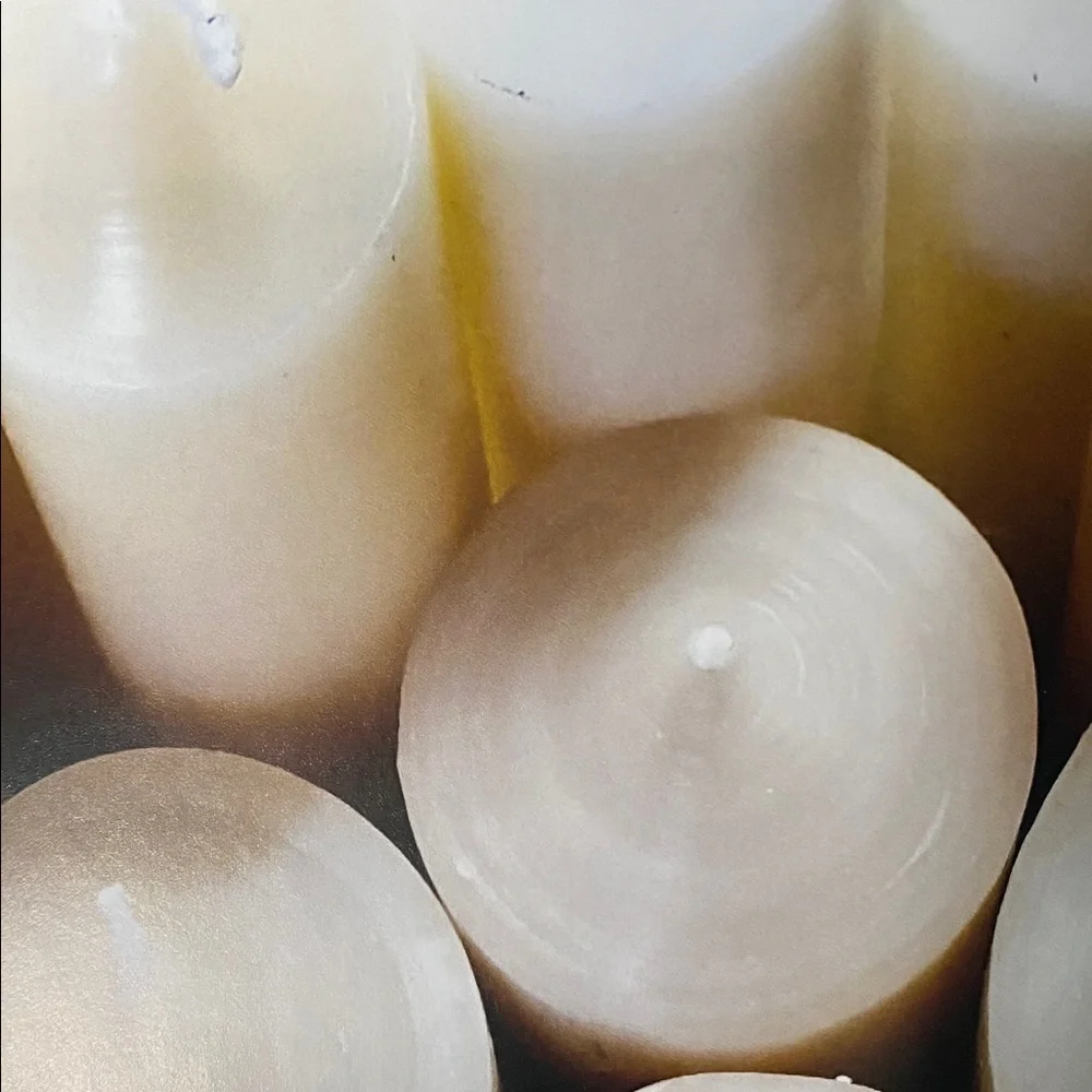 New Hand Crafted Teardrop Shaped‎ Beeswax Candle